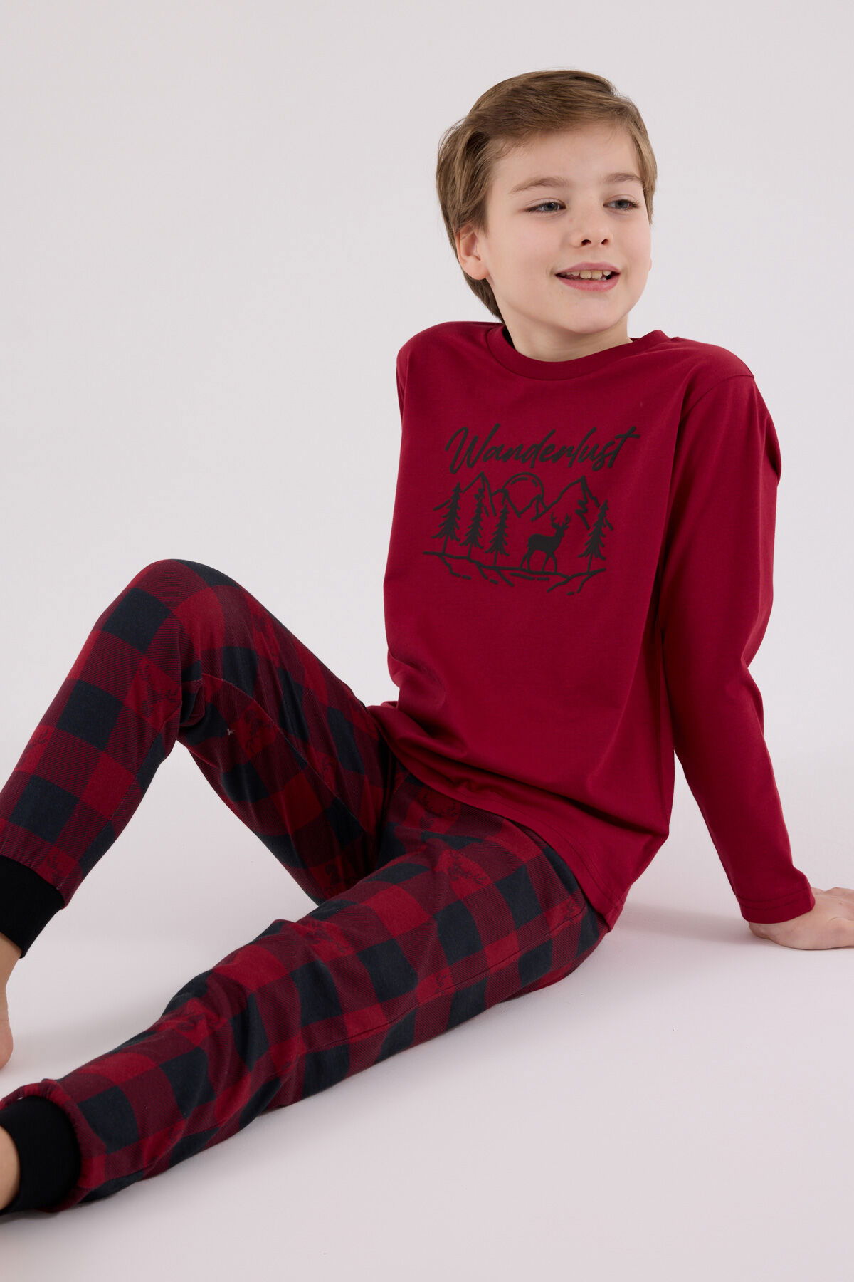 Arnetta - Arnetta Erkek Çocuk Bordo Pijama Takımı Arnetta - Arnetta Erkek Çocuk Bordo Pijama Takımı
