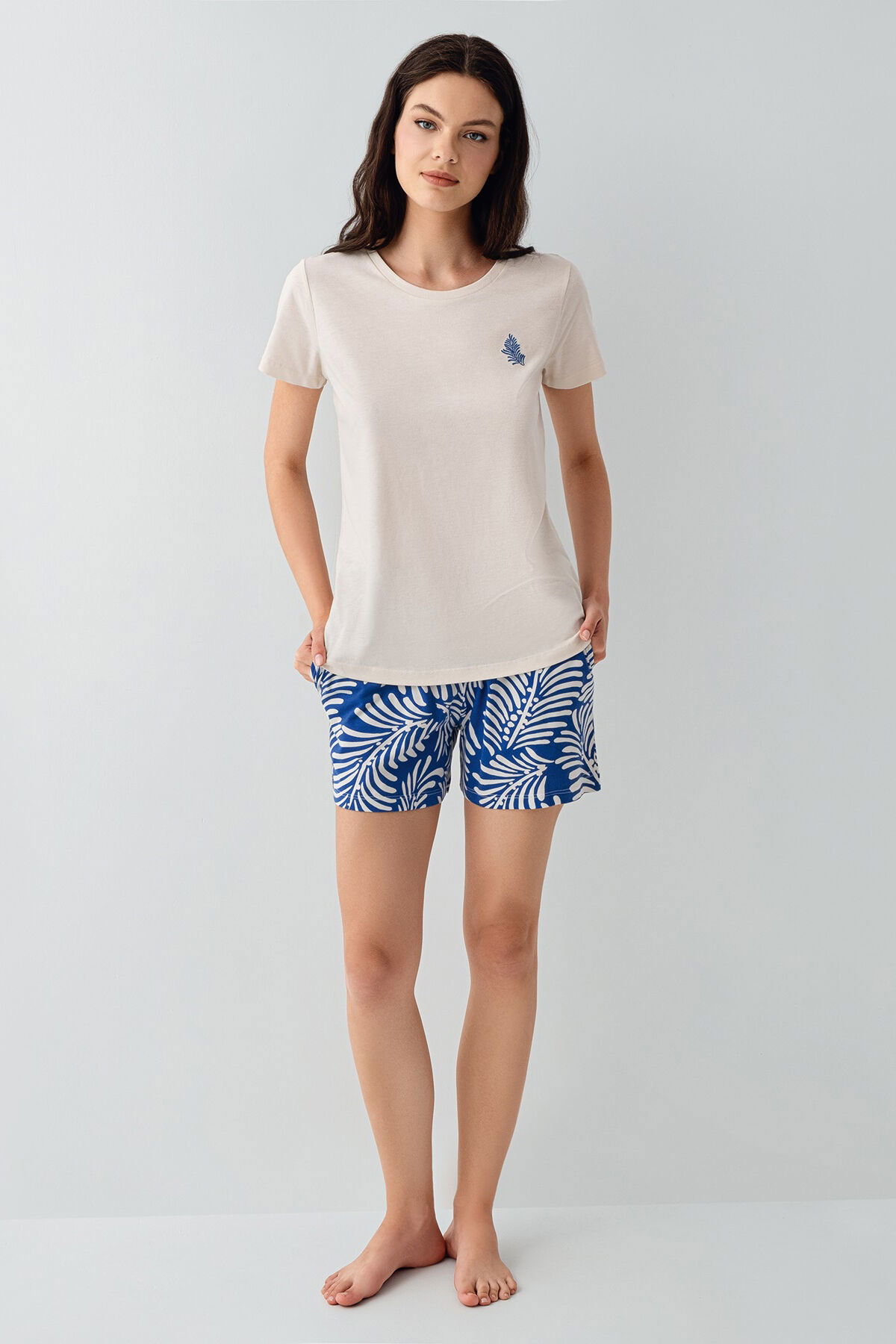 Arnetta - Arnetta Kadın Beyaz Şort Takım (1)