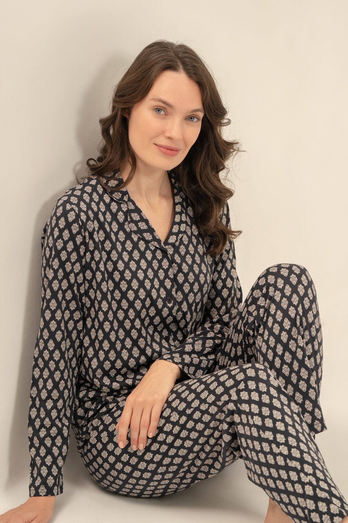 ARNETTA - Arnetta Kadın Desenli Antrasit Gömlek Pijama Takımı AR3750-S-V1