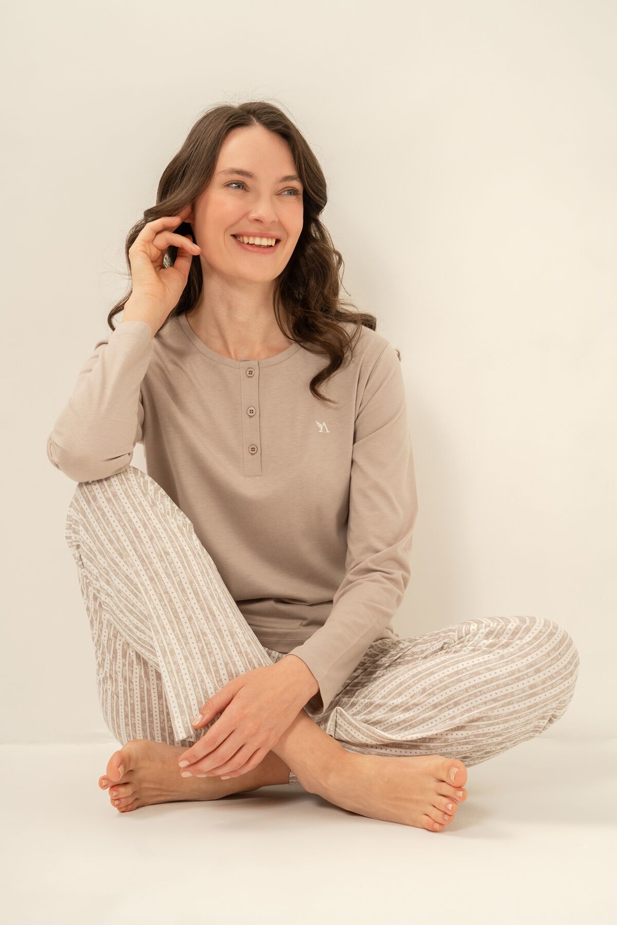 ARNETTA - Arnetta Kadın Yeşil Nakışlı Uzun Kol Pijama Takım AR3779-S-V1