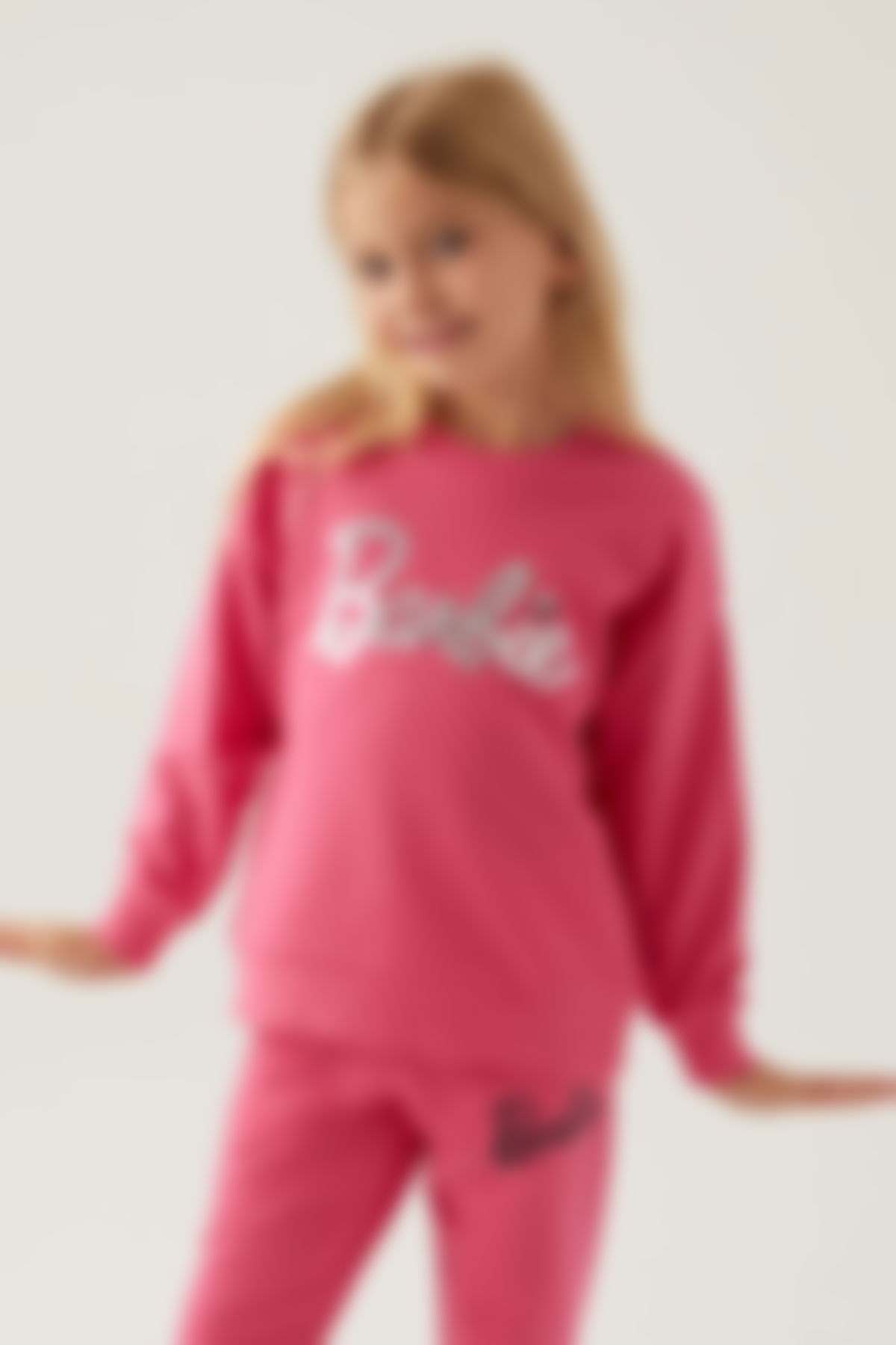 Barbie - Barbie Stamp Açık Fuşya Kız Çocuk Sweatshirt