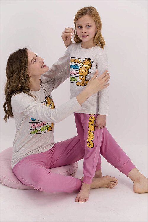 Garfield Lisanslı Bejmelanj Kız Çocuk Pijama Takımı