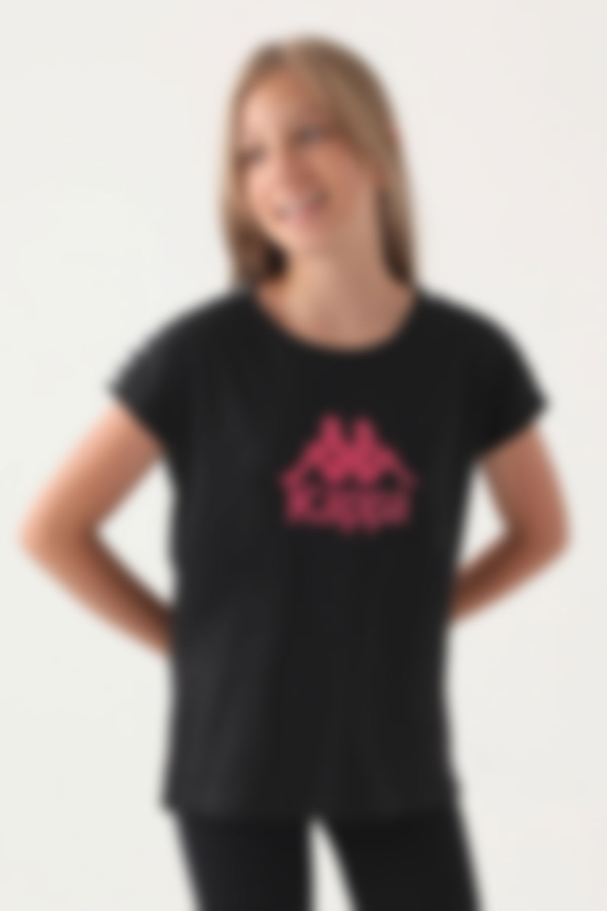 Kappa - Kappa Siyah Kol Detay Ön Baskılı Kız Çocuk T-Shirt