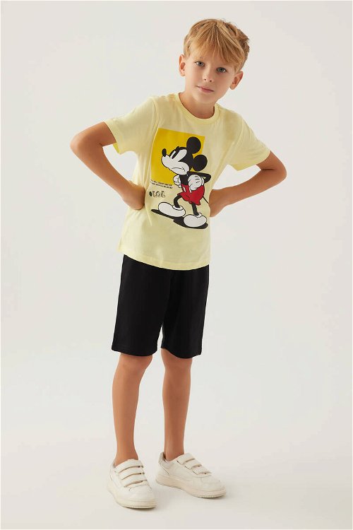 Mickey Mouse Beyond Açık Sarı Erkek Çocuk Bermuda Takım