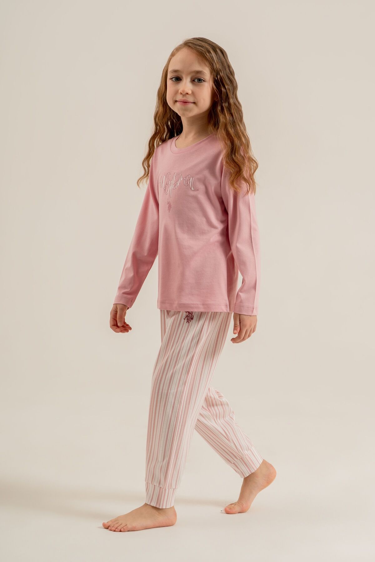 U.S POLO ASSN - U.S. Polo Assn. Kız Çocuk Pijama Takımı Baskılı Pembe Uzun Kol Pijama Takımı US2727-C-V1 (1)