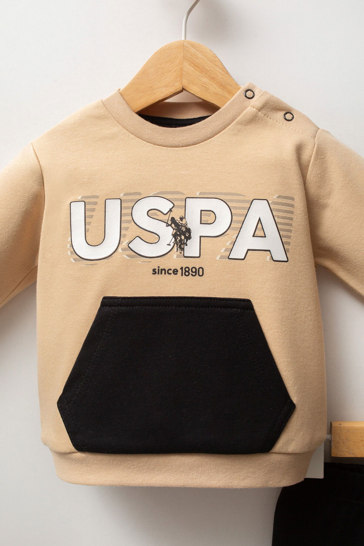 U.S. Polo Assn - U.S. Polo Assn Erkek Bebek Bej Bebek Takımları (1) U.S. Polo Assn - U.S. Polo Assn Erkek Bebek Bej Bebek Takımları (1)