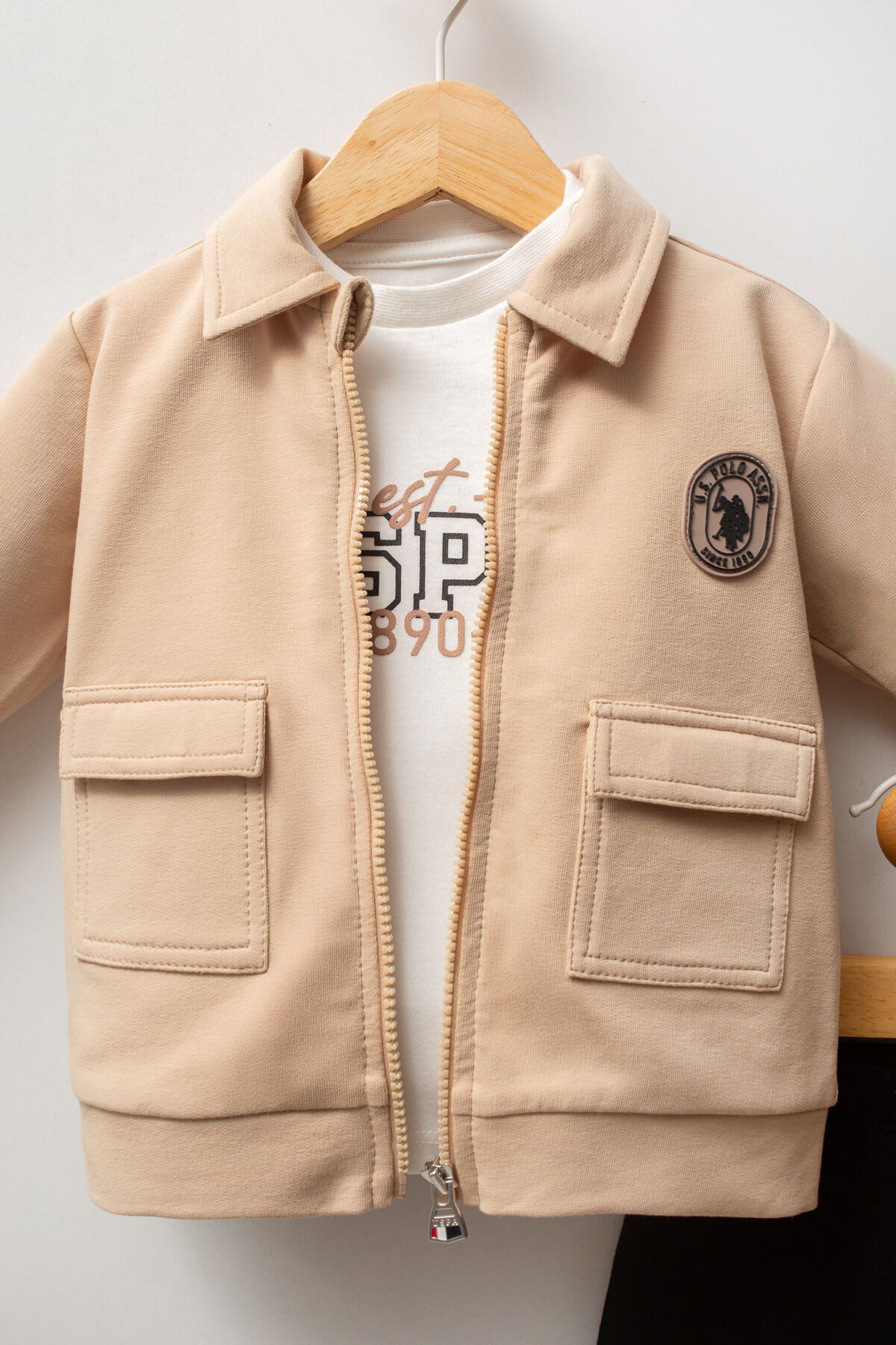 U.S. Polo Assn - U.S. Polo Assn Erkek Bebek Bej Bebek Takımları (1) U.S. Polo Assn - U.S. Polo Assn Erkek Bebek Bej Bebek Takımları (1)