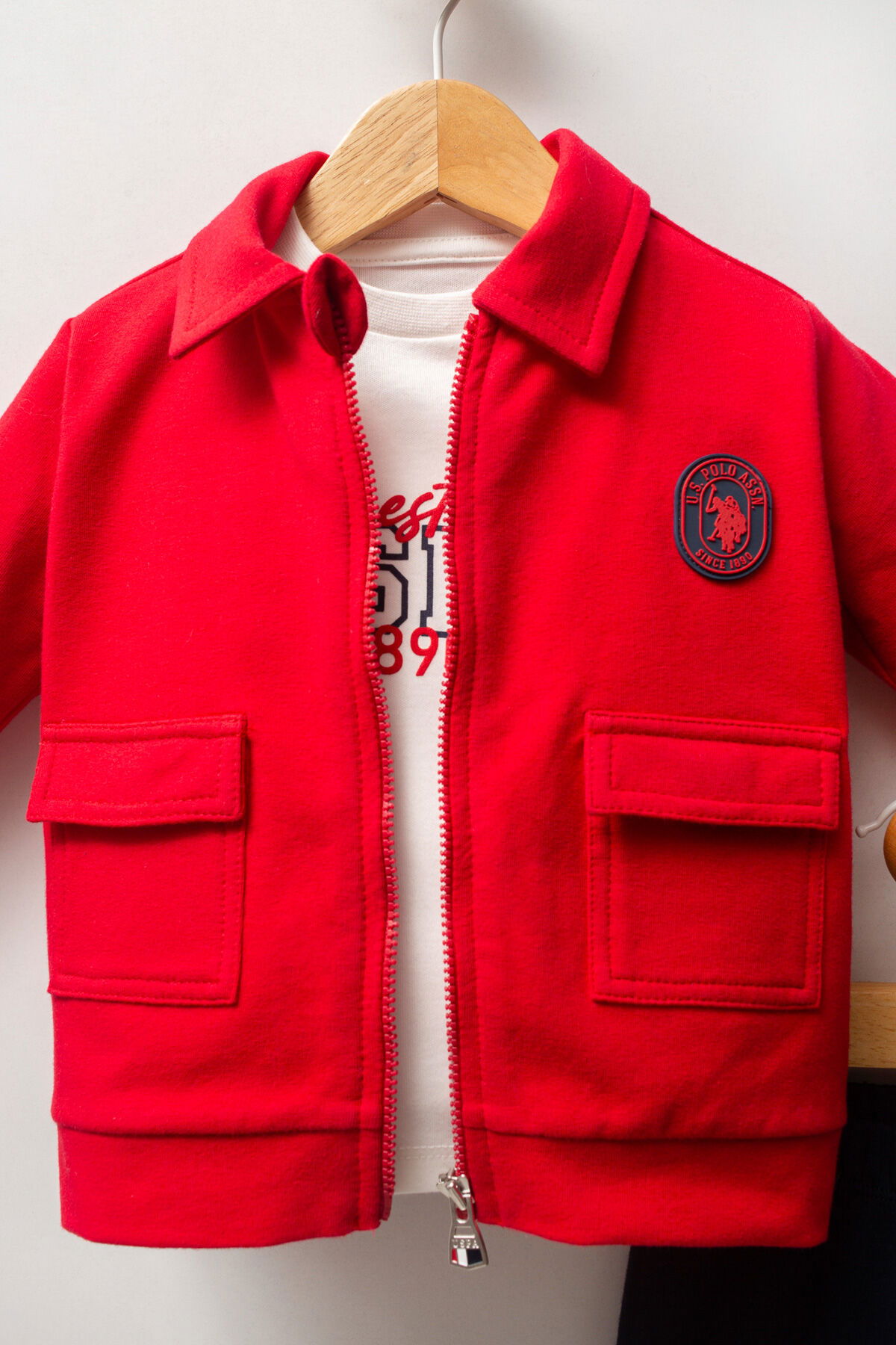 U.S. Polo Assn - U.S. Polo Assn Erkek Bebek Kırmızı Bebek Takımları (1) U.S. Polo Assn - U.S. Polo Assn Erkek Bebek Kırmızı Bebek Takımları (1)