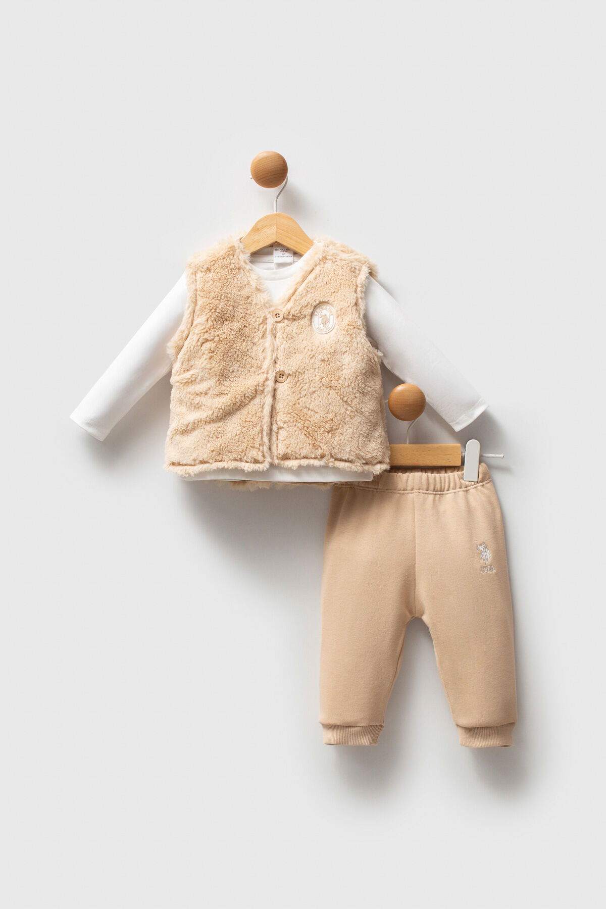 U.S. Polo Assn - U.S. Polo Assn Kız Bebek Bej Bebek Takımları U.S. Polo Assn - U.S. Polo Assn Kız Bebek Bej Bebek Takımları
